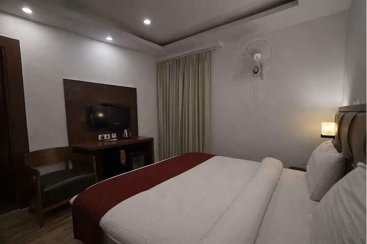 Room 19 of 71
