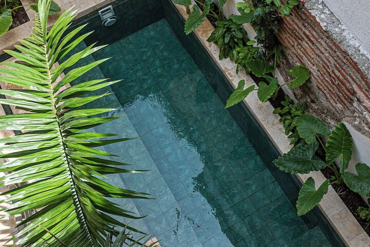 Pool 38 of 57