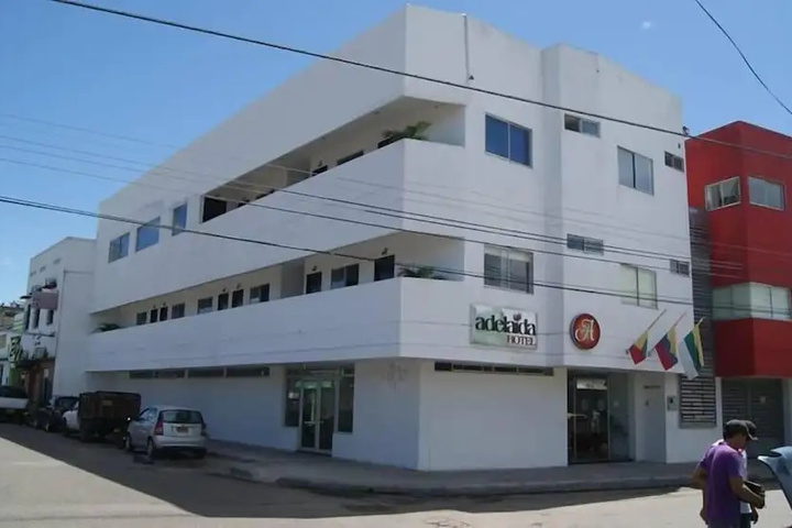 A & L Hoteles - Hotel Adelaida