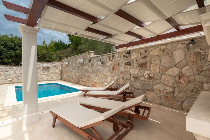 Pool 42 of 45