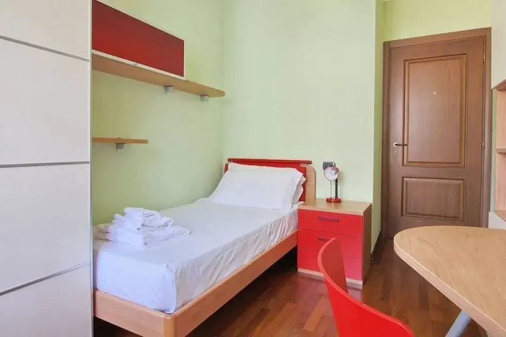 Room 3 of 14