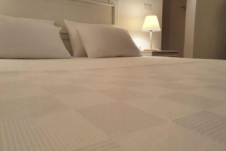 Room 50 of 65