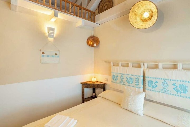 Room 70 of 164