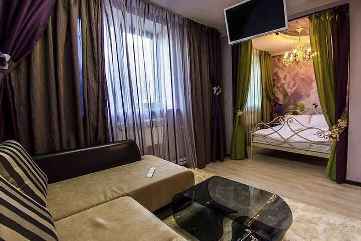 Room 17 of 47