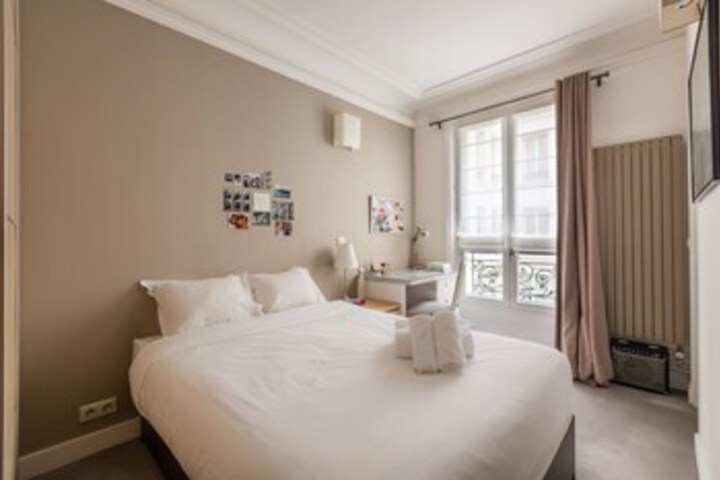 Room 18 of 27