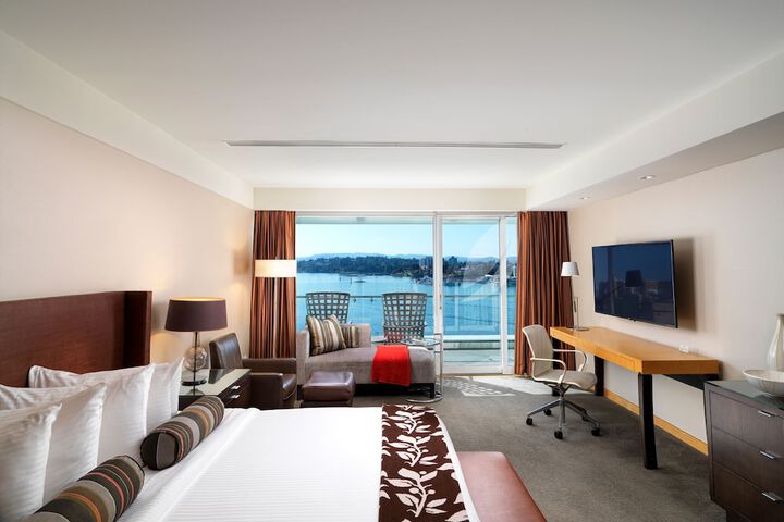 Room 16 of 58