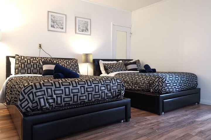 Room 5 of 38