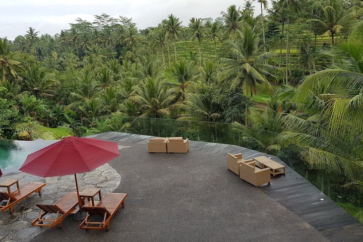 Sundeck 152 of 171