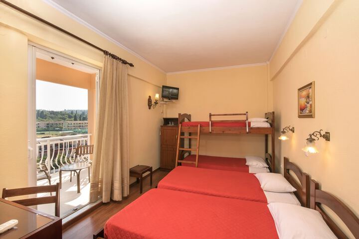 Room 15 of 30