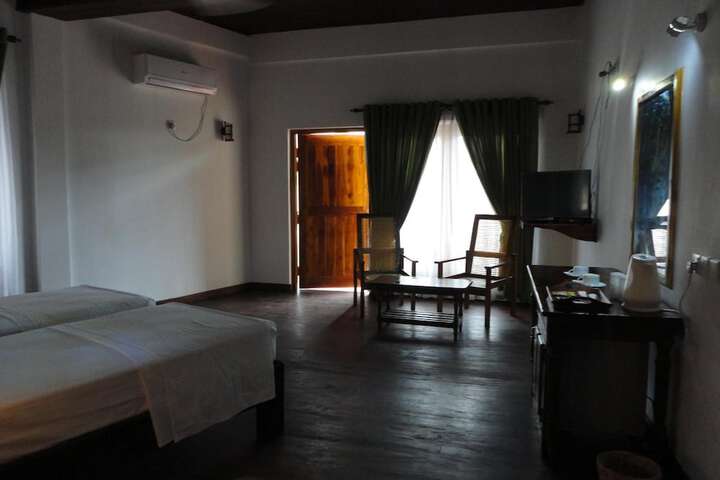 Room 6 of 55