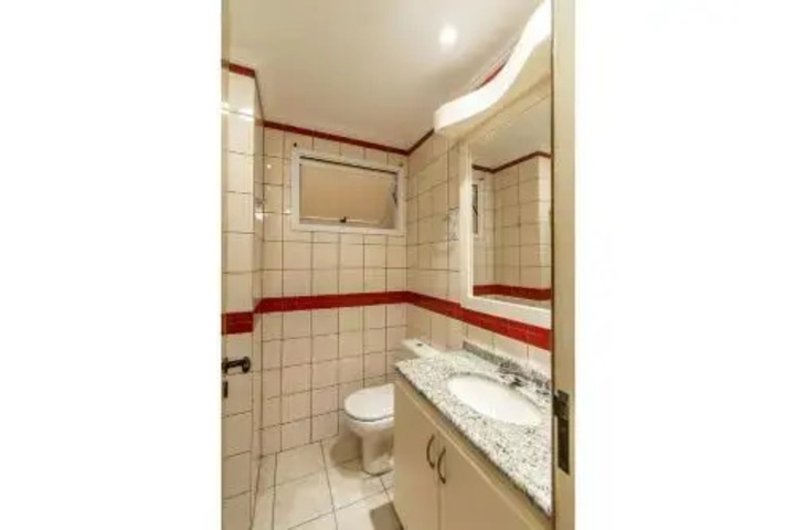 Room 7 of 29