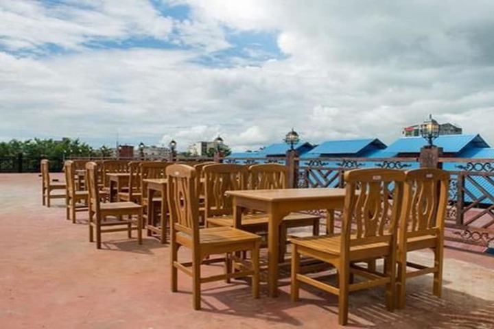 Dining Photos