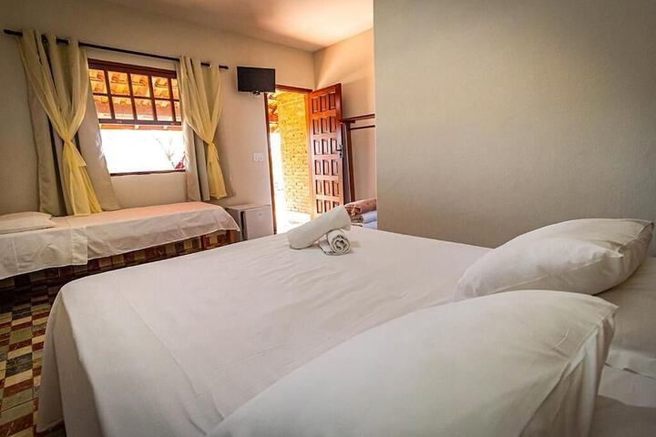 Room 4 of 18