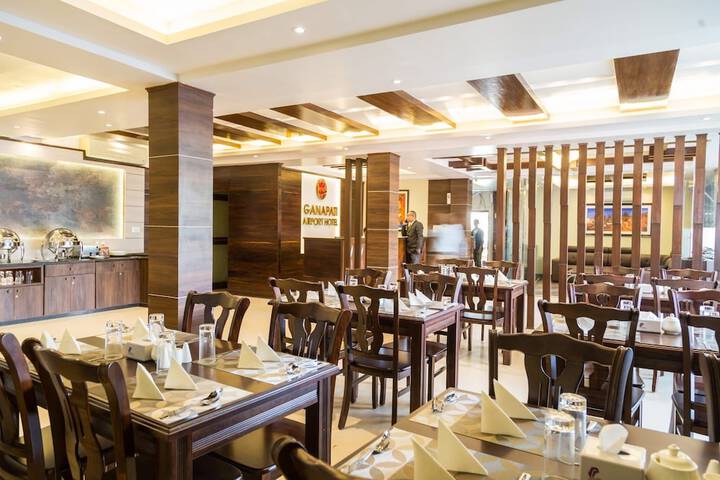 Dining 8 of 8