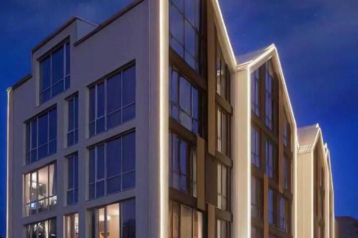 Baza Smart Hotel
