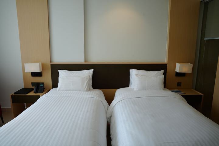 Room 30 of 67