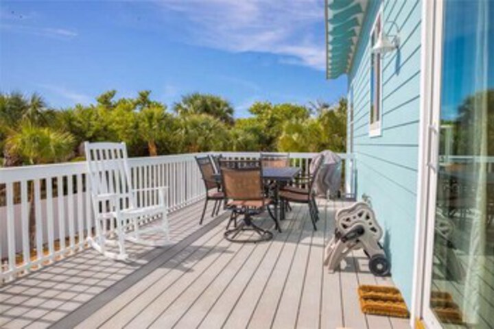 Terrace/Patio 5 of 24
