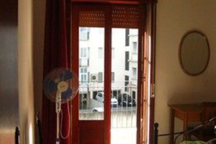Room 28 of 30