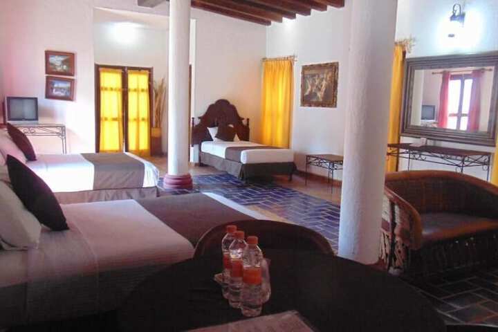 Room 6 of 51