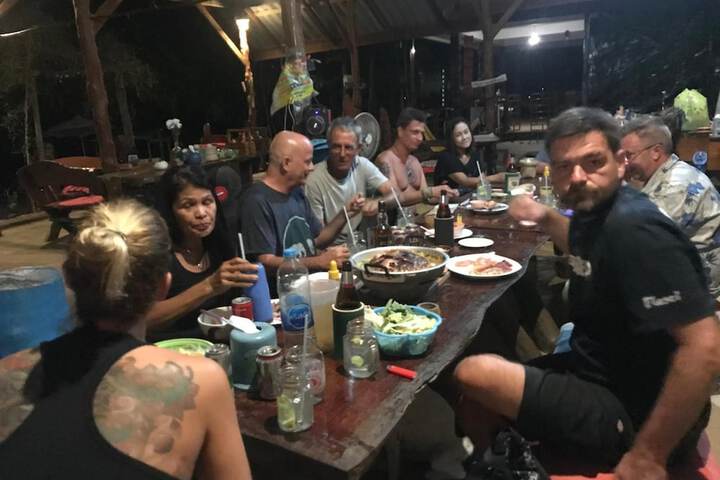 Dining 28 of 65