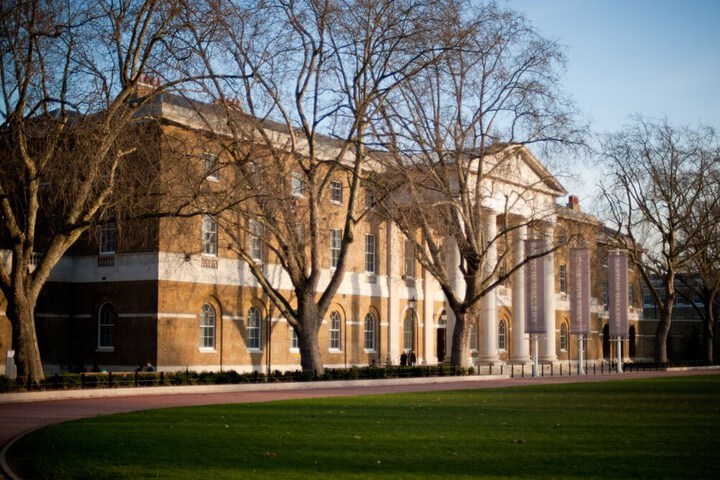 Ships of Sloane Square VR