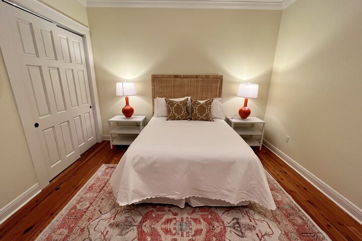 Room 2 of 30