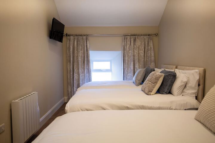 Room 16 of 21