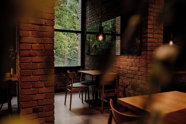 Dining 53 of 82