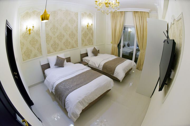 Room 7 of 47