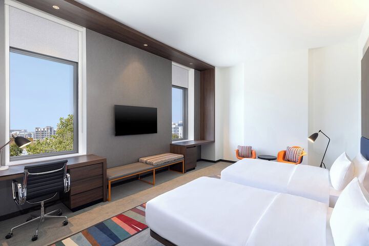 Room 15 of 50