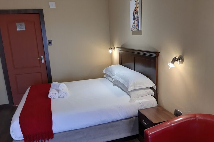 Room 32 of 64