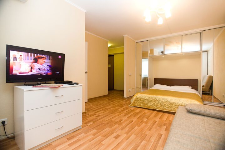 Room 16 of 161