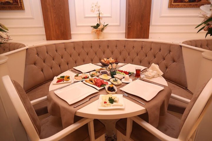 Dining 47 of 56