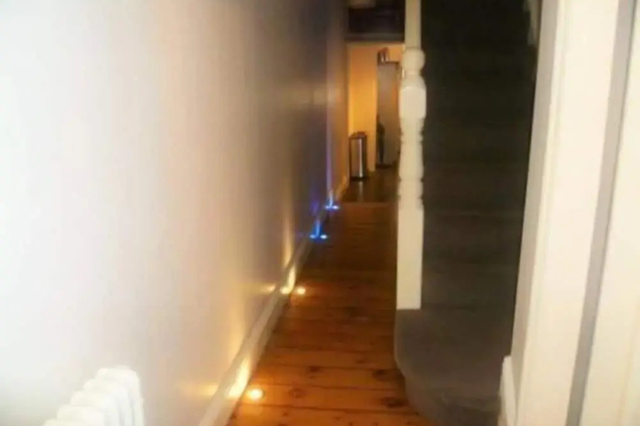 Room 3 of 6