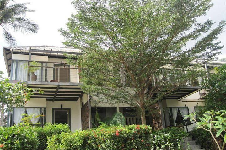 SIRA SARAI GARDEN HOME