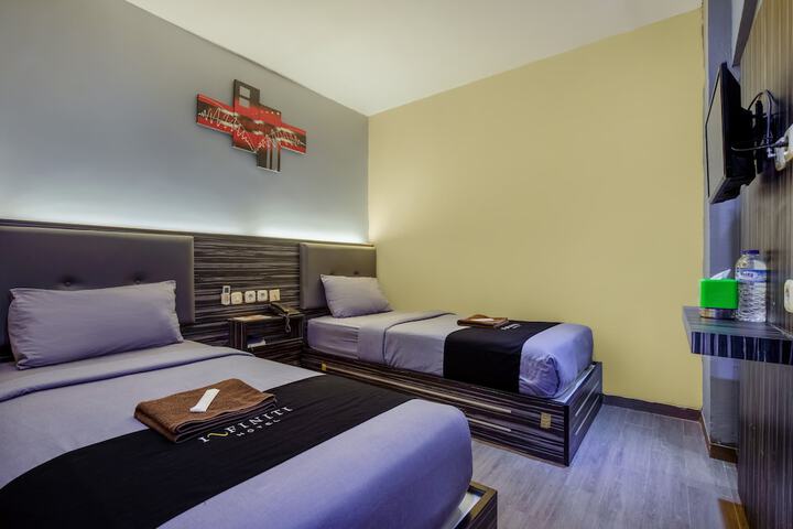 Room 10 of 36