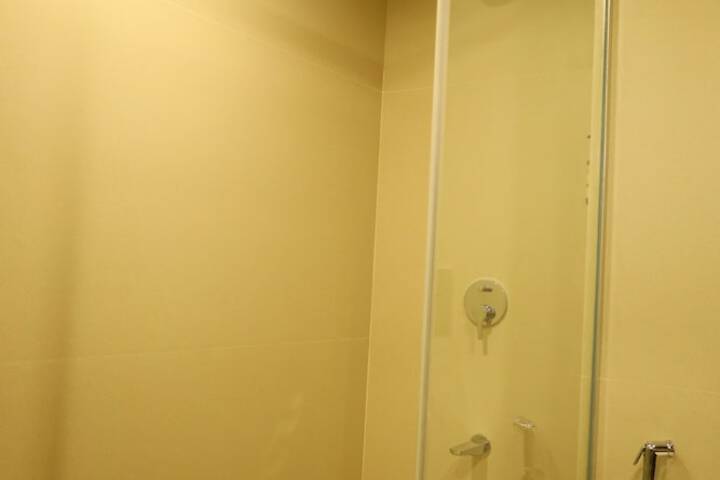 Room 14 of 84