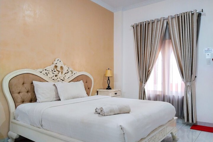 Room 30 of 93