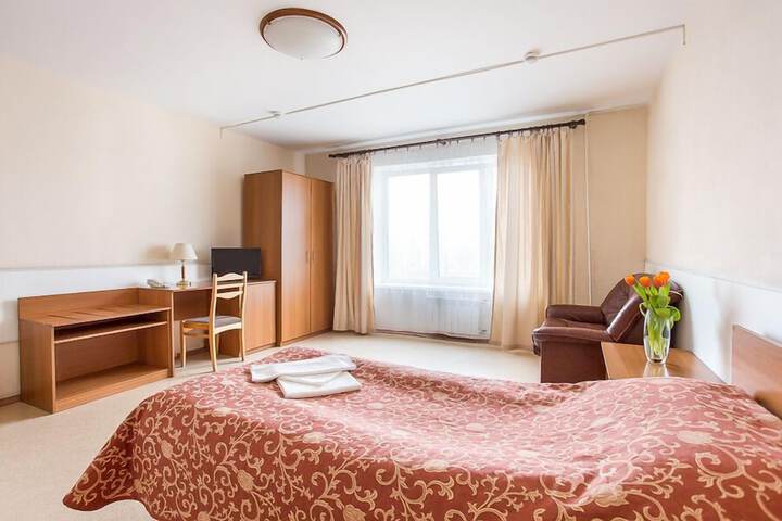 Room 6 of 45