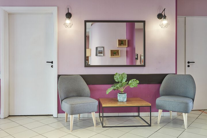 Guest Lobby