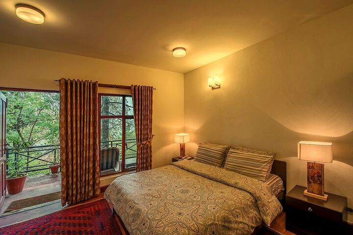 Room 6 of 35