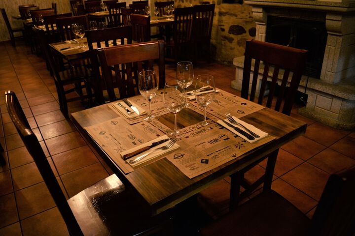 Dining 35 of 47