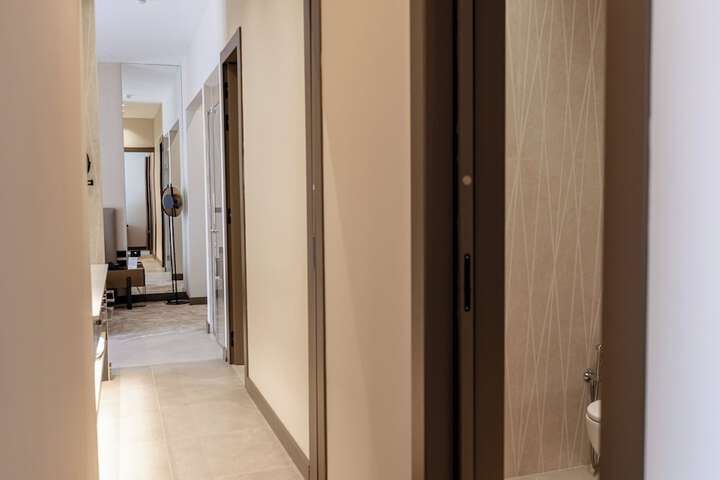 Room 26 of 176