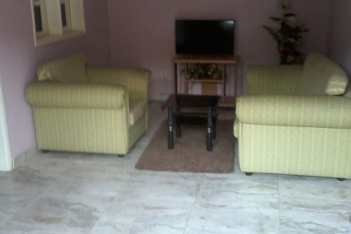 Room 7 of 17