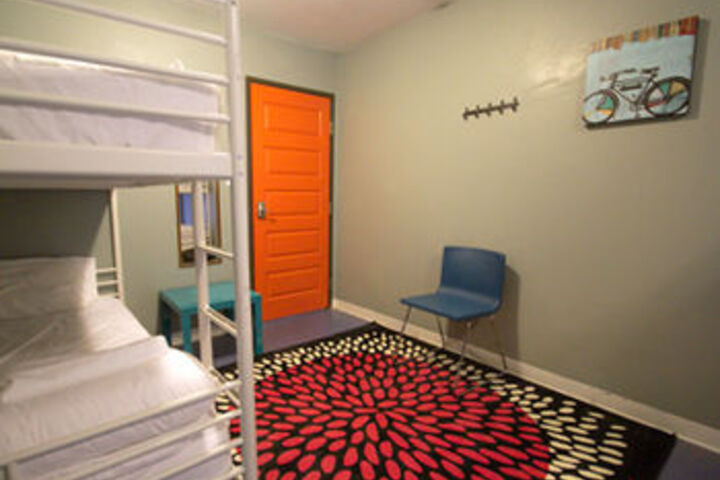 Room 6 of 15