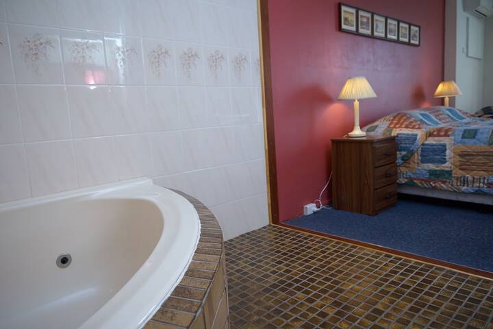 Room 5 of 36