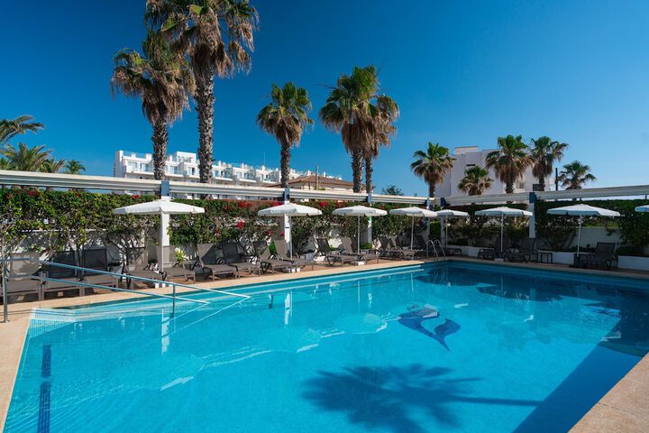 Pool Hotel