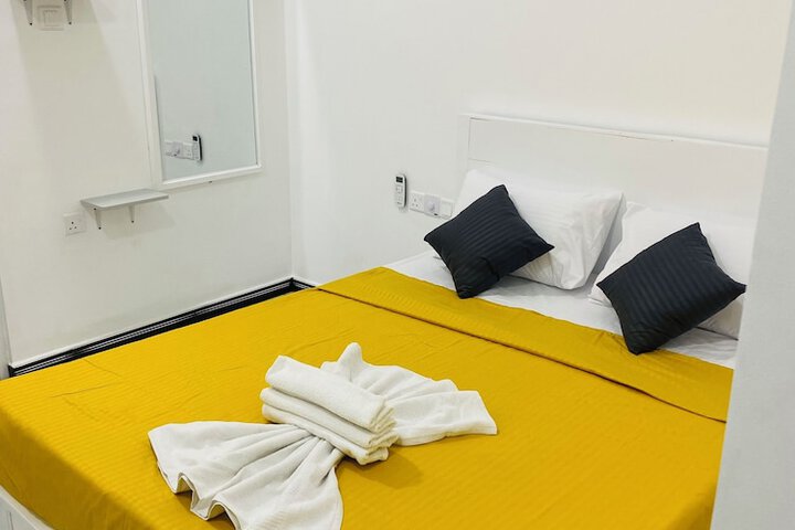 Room 5 of 25