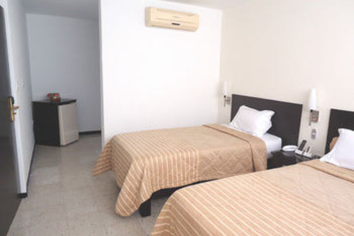 Room 15 of 23