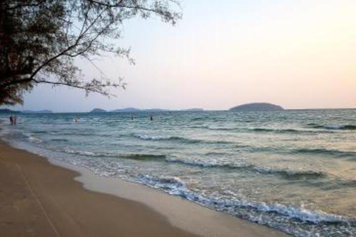 Beach 4 of 25